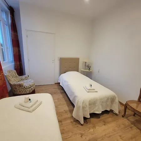 Manoir Romantique 8 Mn Du Et 2 De Paris Holiday home