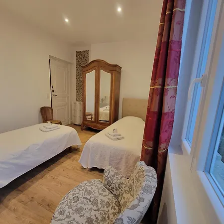 Holiday home Manoir Romantique 8 Mn Du Et 2 De Paris